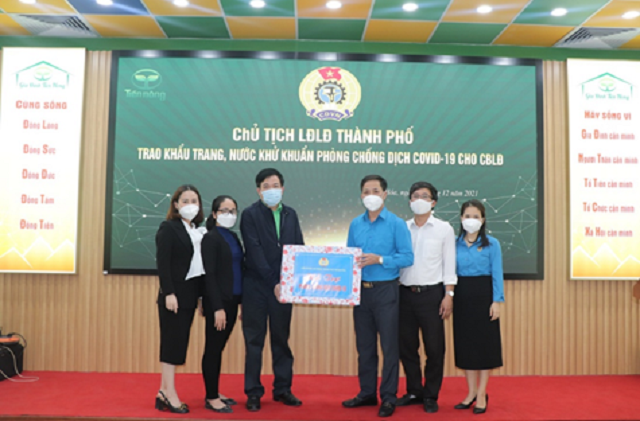  Liên đoàn lao động Thành phố Thanh Hoá kiểm tra công tác phòng chống dịch Covid-19 tại công ty Cổ phần Công nông nghiệp Tiến Nông