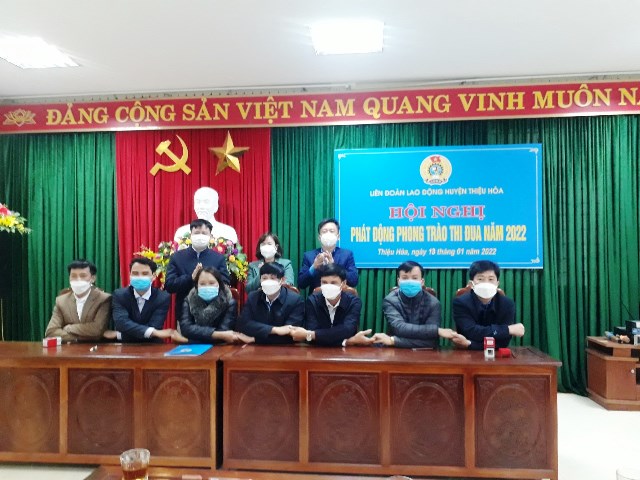 Liên đoàn Lao động huyện Thiệu Hóa phát động phong trào thi đua năm 2022