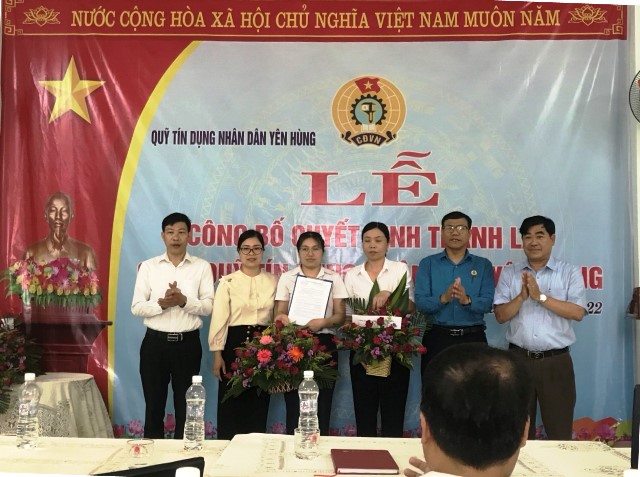 Lễ công bố quyết định thành lập Công đoàn Quỹ tín dụng  nhân dân Yên Hùng 