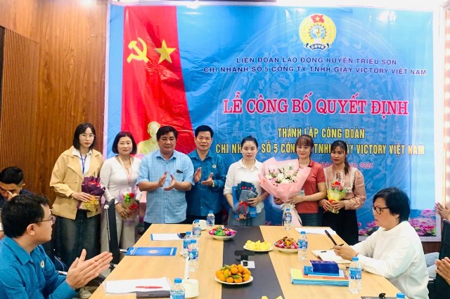 Liên đoàn Lao động huyện Triệu Sơn  tổ chức Lễ công bố quyết định thành lập Công đoàn cơ sở