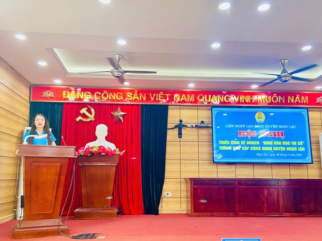 Liên đoàn Lao động huyện Ngọc Lặc Triển khai Phong trào “ Bình dân học vụ số”