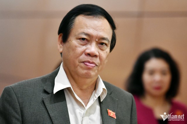 'Bảo chúng tôi trực thuộc Mặt trận hết thì hành chính quá'